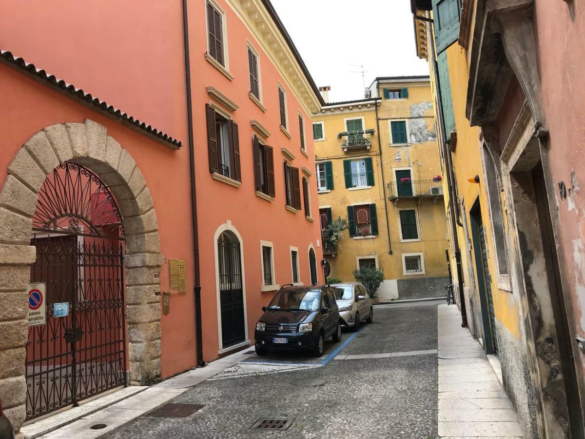 Verona'S Central Apartment Behind The Arena Exteriör bild